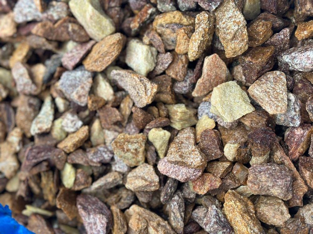 Златолит персиковый декоративная каменная крошка купить в Радужном