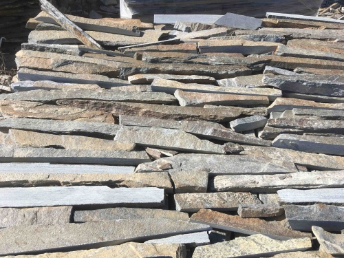 Горбушка златолит мультиколор для облицовки купить в Радужном