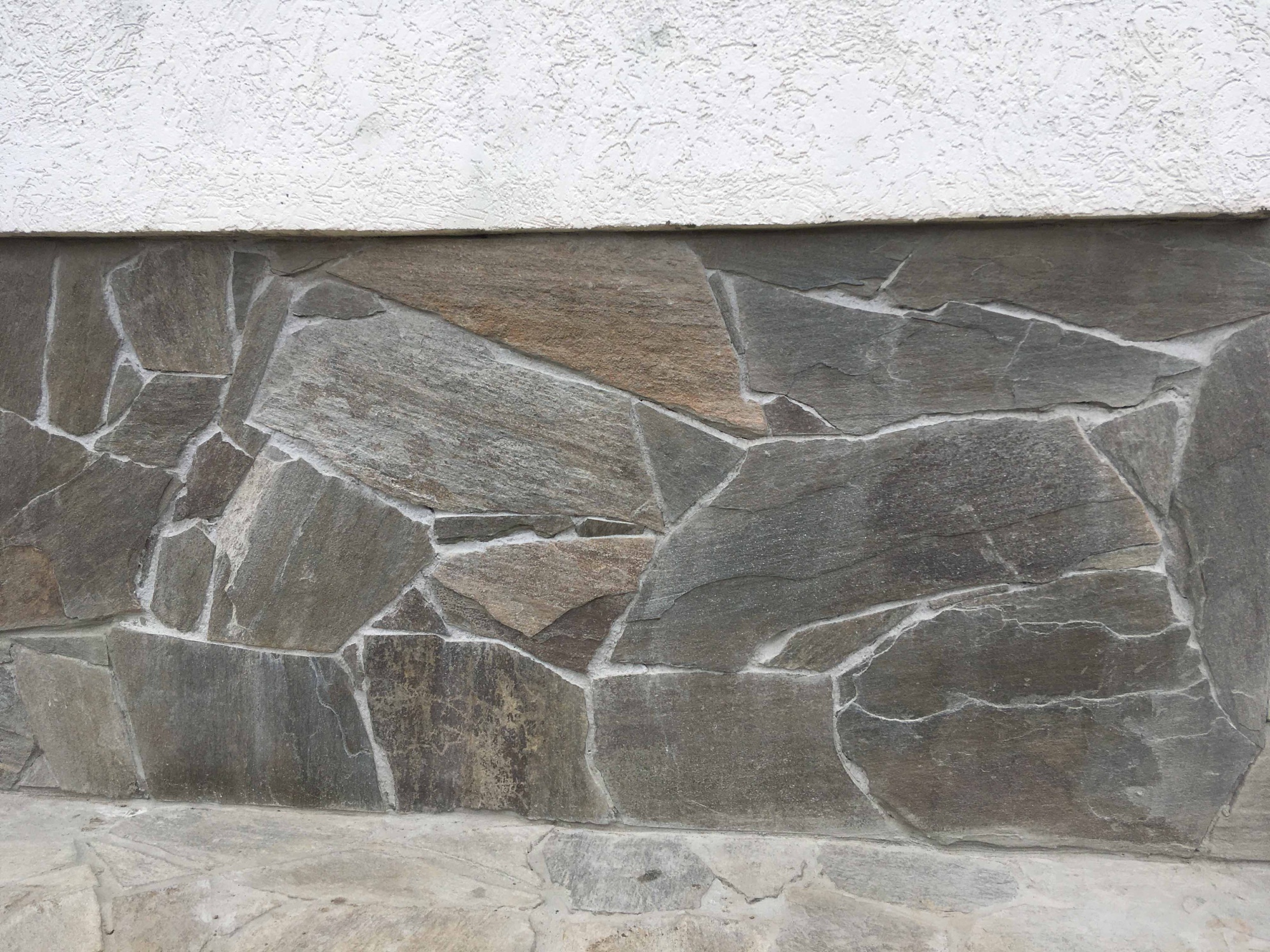 Плитняк златолит Уральский  для фасада купить в Радужном