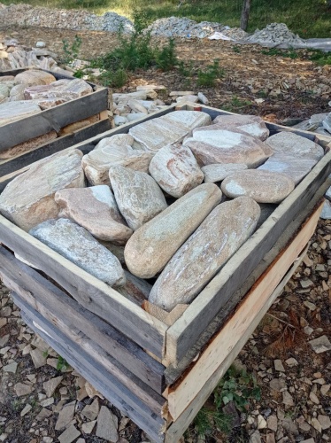 Златолит жёлтый, жёлто-зелёный глыбки и валуны для ланшафтного дизайна купить в Радужном