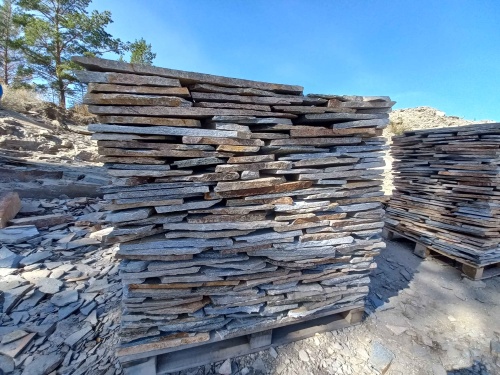 Плитняк златолит серебристый для фасада купить в Радужном