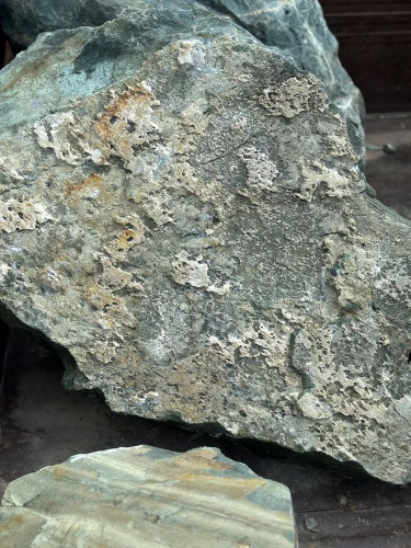 Ландшафтные глыбы зелёные 200-500 килограмм купить в Радужном