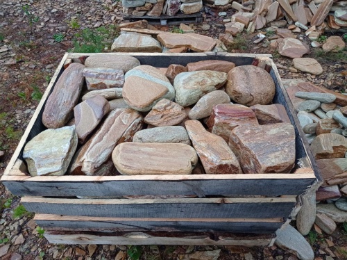 Златолит жёлтый, жёлто-зелёный глыбки и валуны для ланшафтного дизайна купить в Радужном