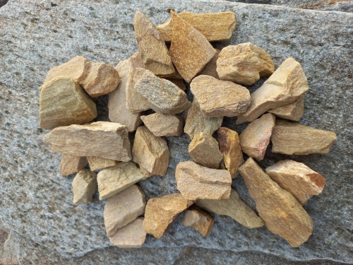 Златолит жёлтый декоративная каменная крошка купить в Радужном